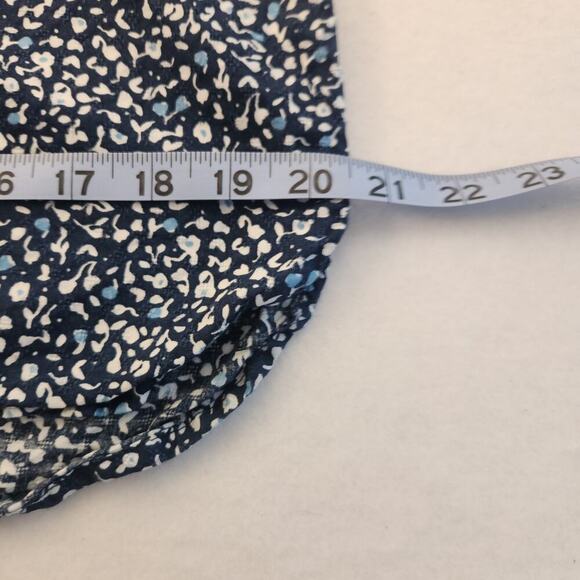 Universal Thread Seersucker Blue White Floral Crinkle Buttons Crepe Lightweight - Picture 4 of 9